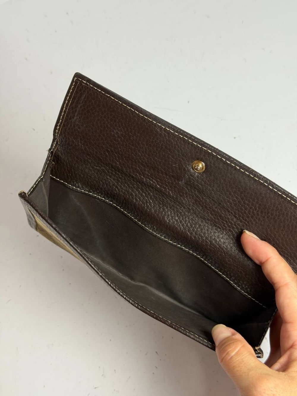Gucci Interlocking G Clasp Brown GG Canvas Wallet - Picture 7 of 16